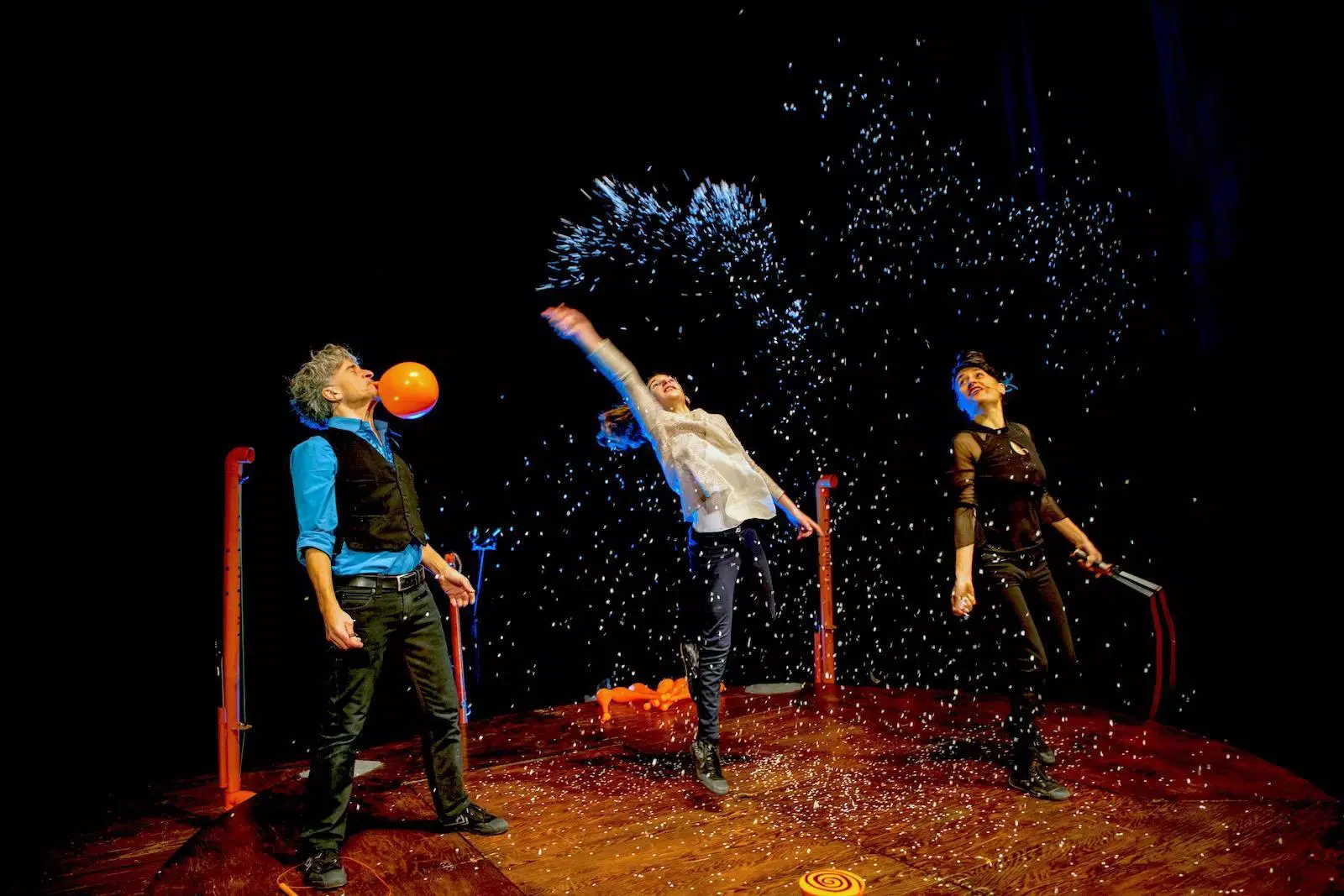 Tre attori sul palco